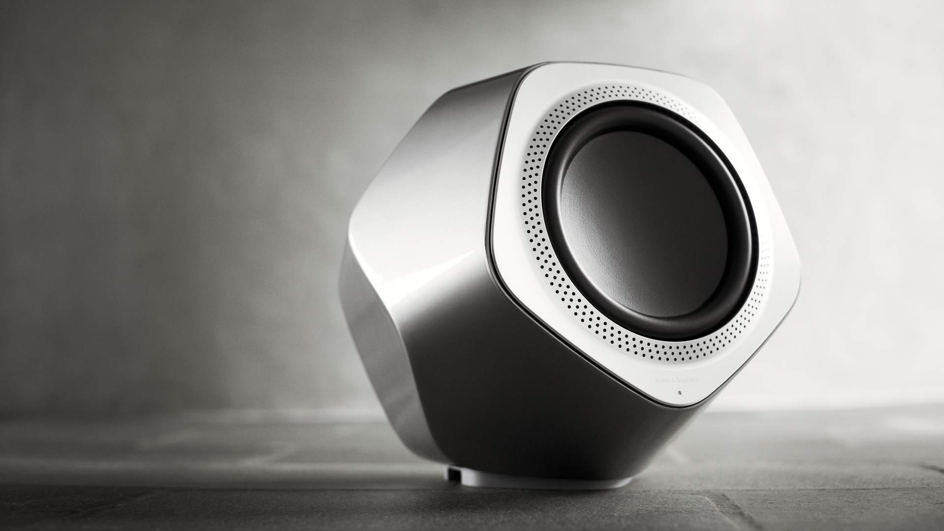 Bang & Olufsen